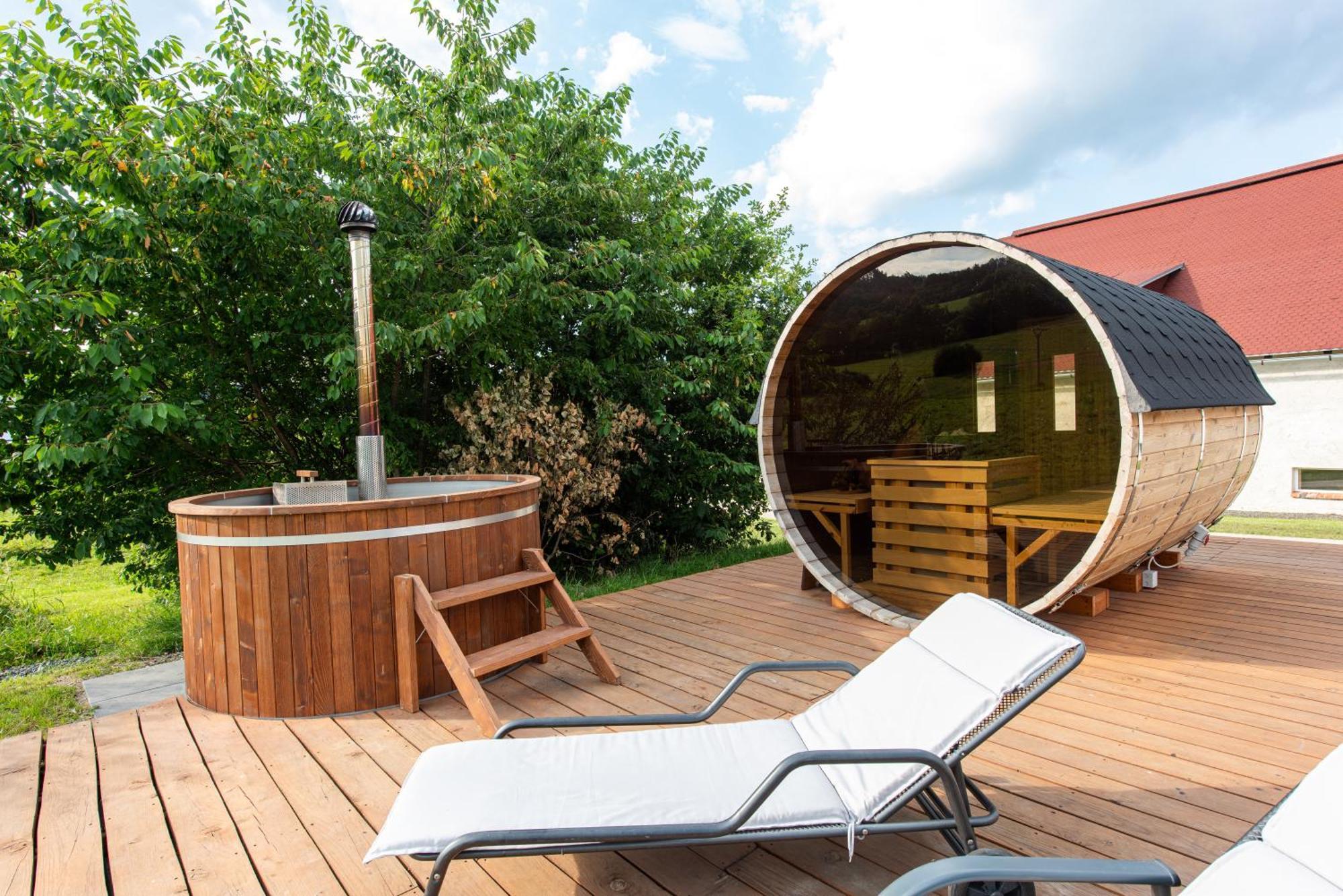 La Boheme Lodges And Glamping Vrhavec Bagian luar foto
